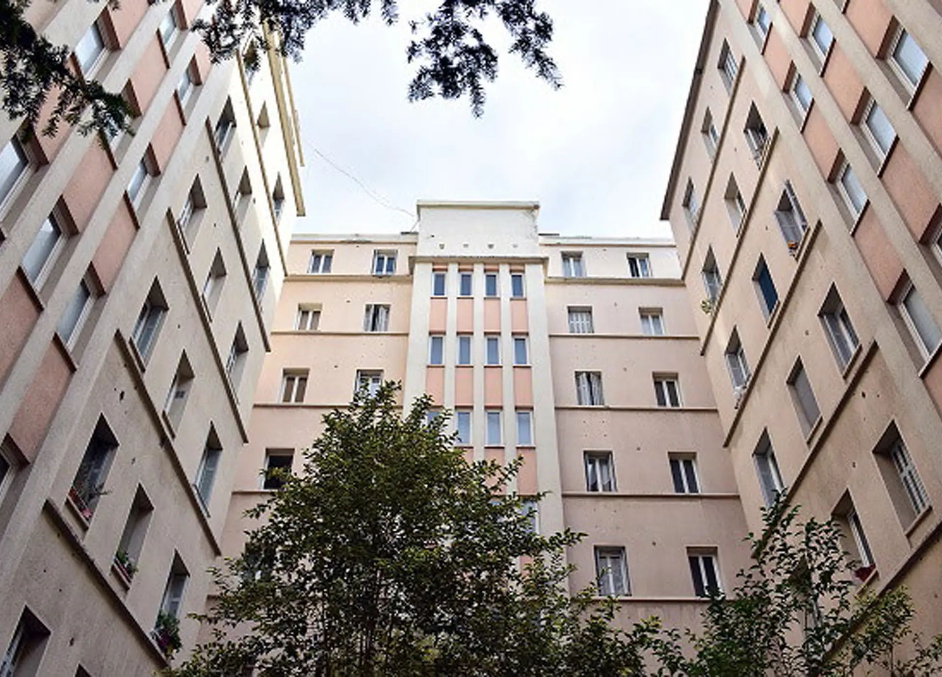 Rénovation d’un immeuble de logements sociaux et logements accessions – Marseille 8e