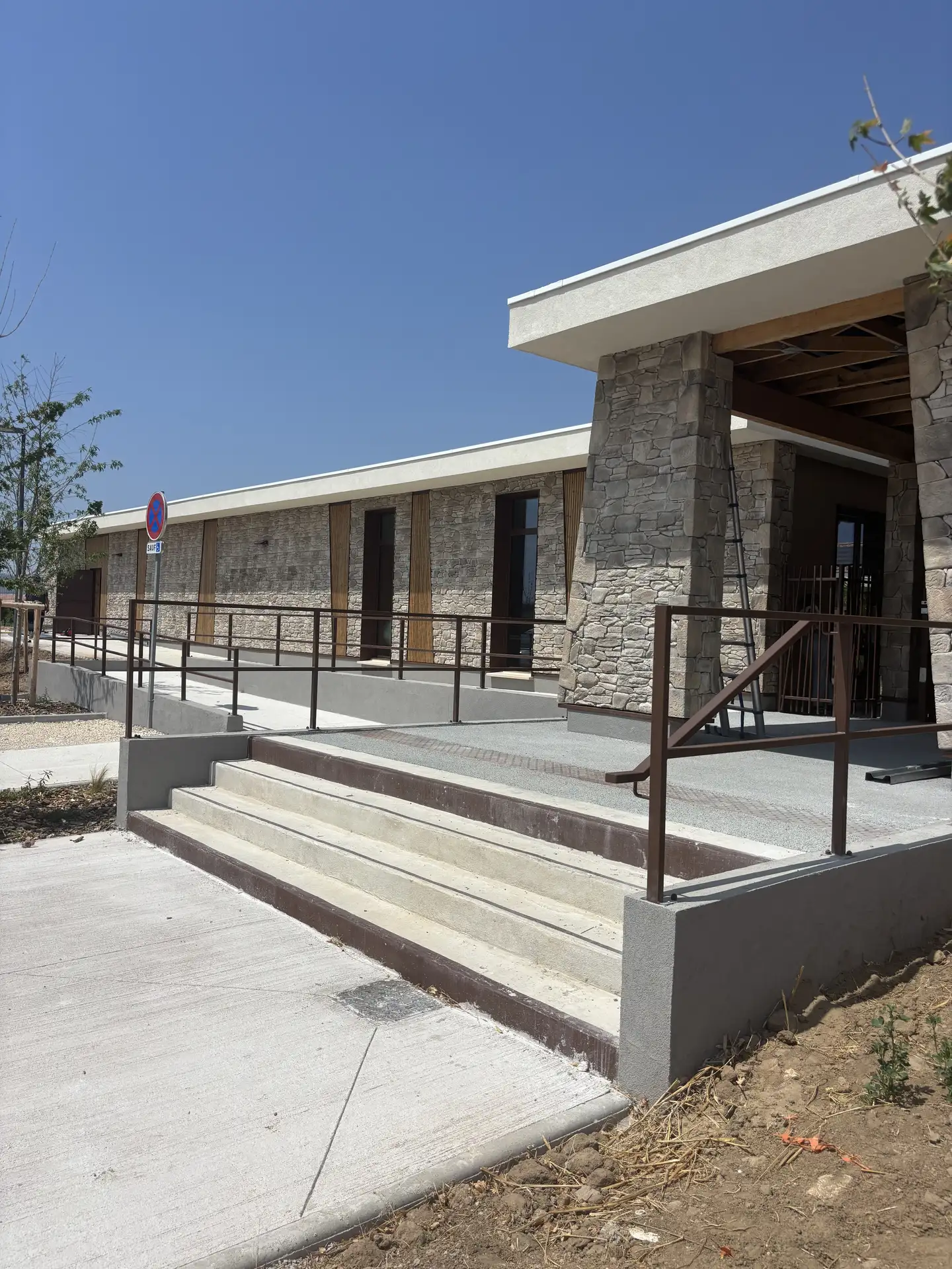 Ventilation, chauffage et climatisation, plomberie espace d'accueil enfants Trets